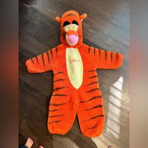 Tigger costume Disney store vintage